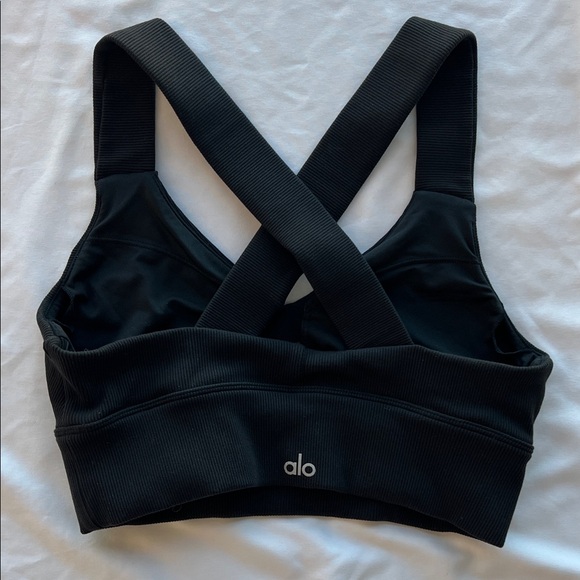 ALO Yoga Emulate Bra in Black - Picture 2 of 4